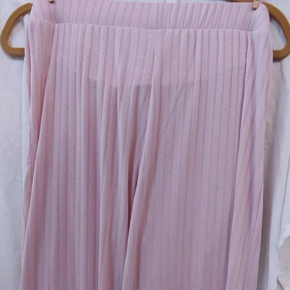 Pink Pleated Trousers
